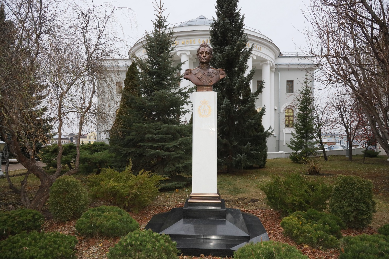 В Казанском университете торжественно открыли бюст императора Александра I