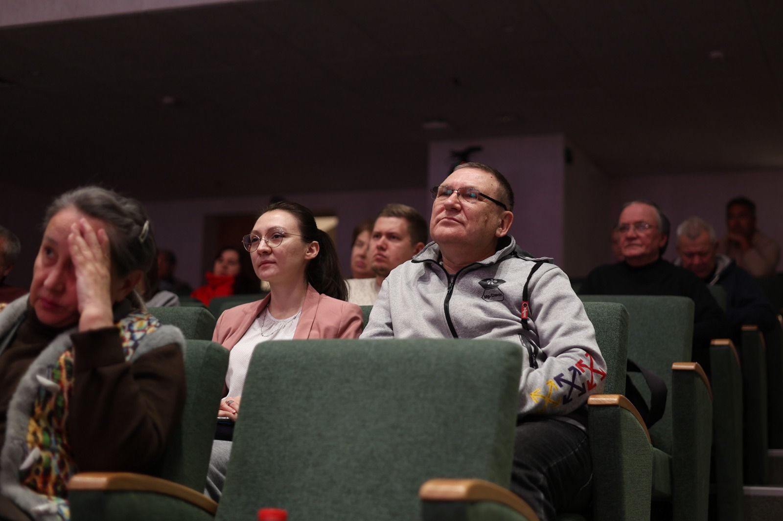 В Национальной библиотеке РТ состоялась встреча с лидером группы «Волга-Волга» Антоном Салакаевым