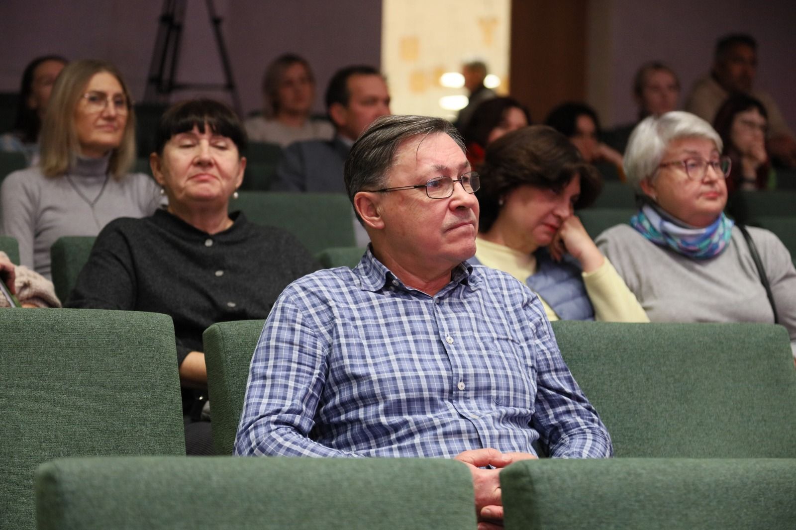 В Национальной библиотеке РТ состоялась встреча с лидером группы «Волга-Волга» Антоном Салакаевым