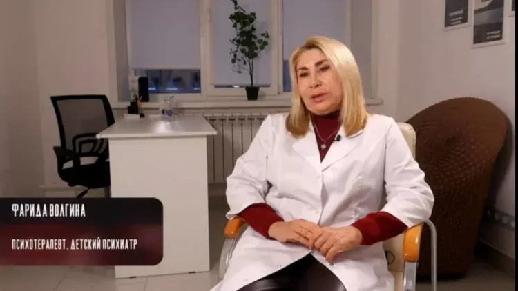 Психотерапевт рассказала, как украинские спецслужбы вербуют детей