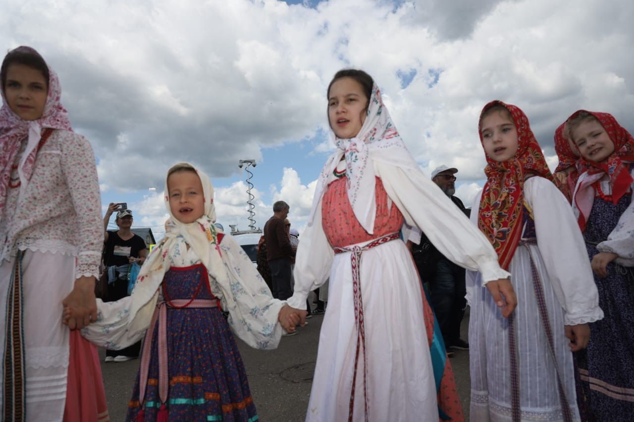 Праздник русского фольклора Каравон
