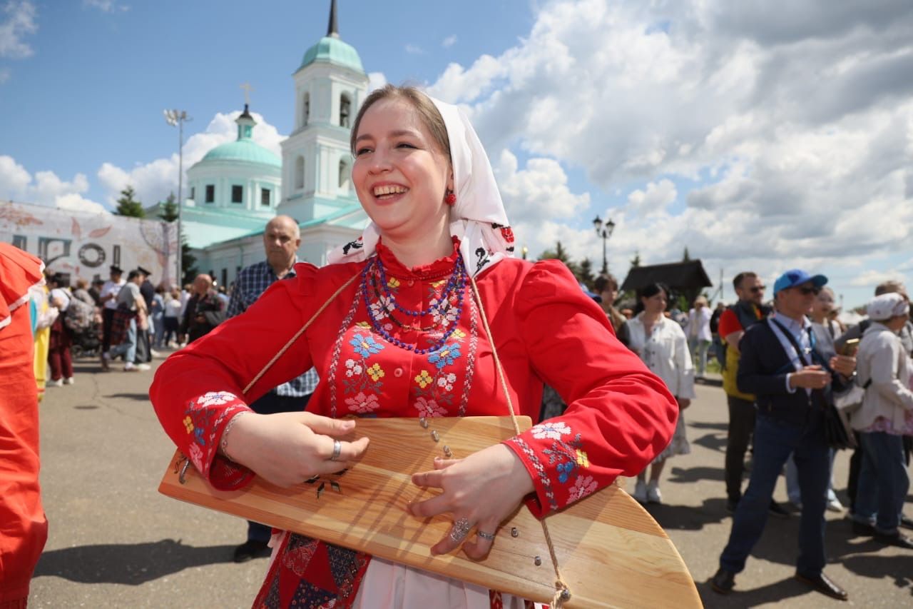 Праздник русского фольклора Каравон