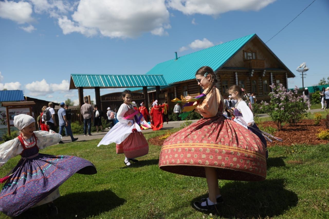Праздник русского фольклора Каравон