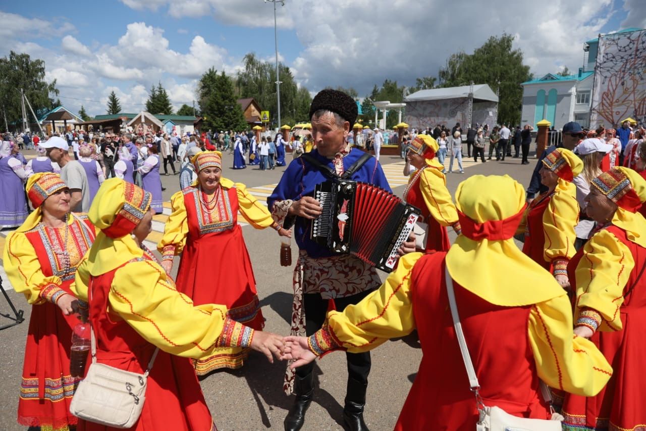 Праздник русского фольклора Каравон