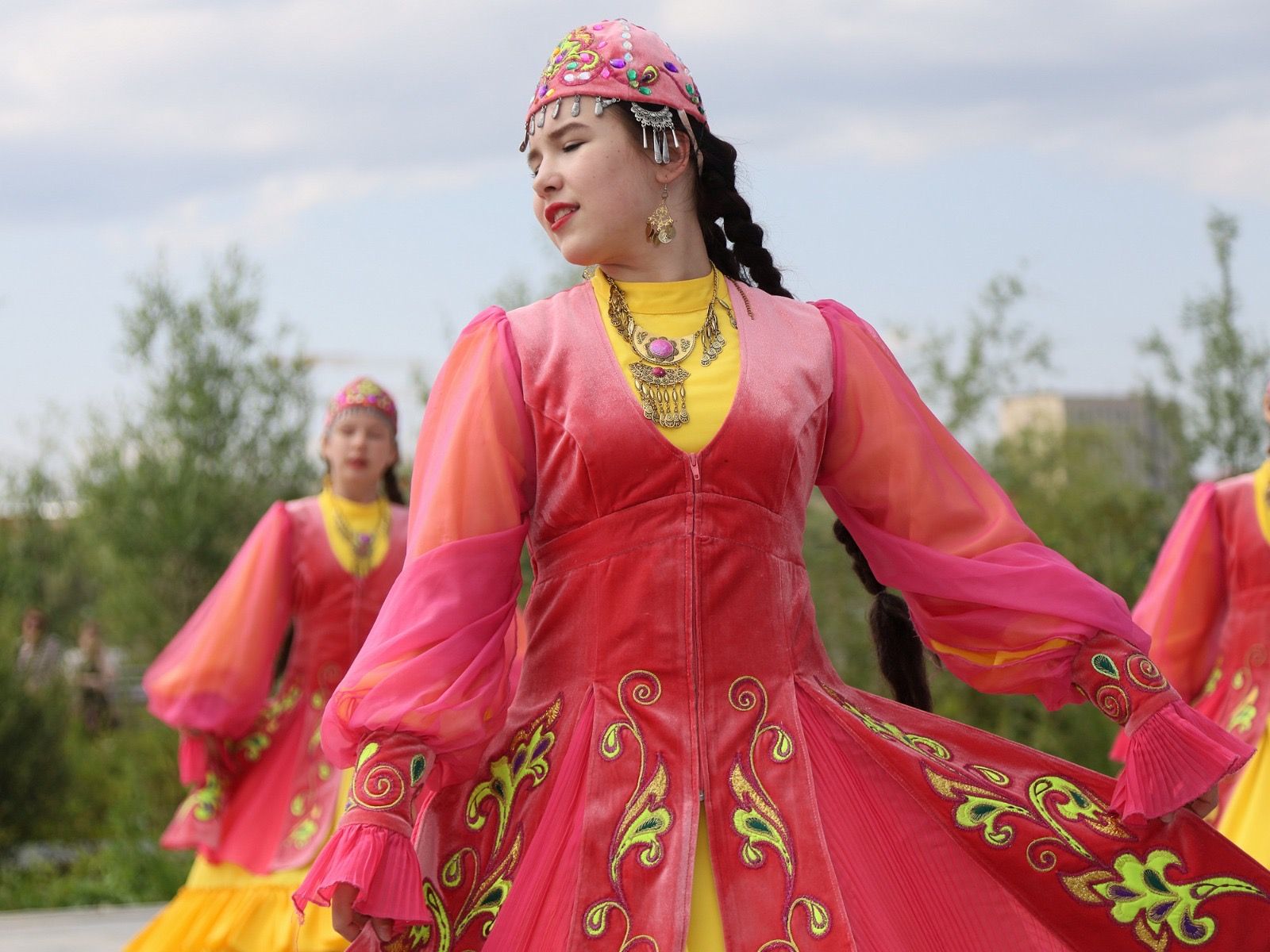 В Казани прошла традиционная церемония сбора подарков для батыров Сабантуя