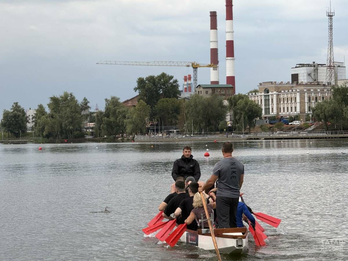 Команды крупнейших предприятий Татарстана готовятся к гонкам на лодках «Дракон»
