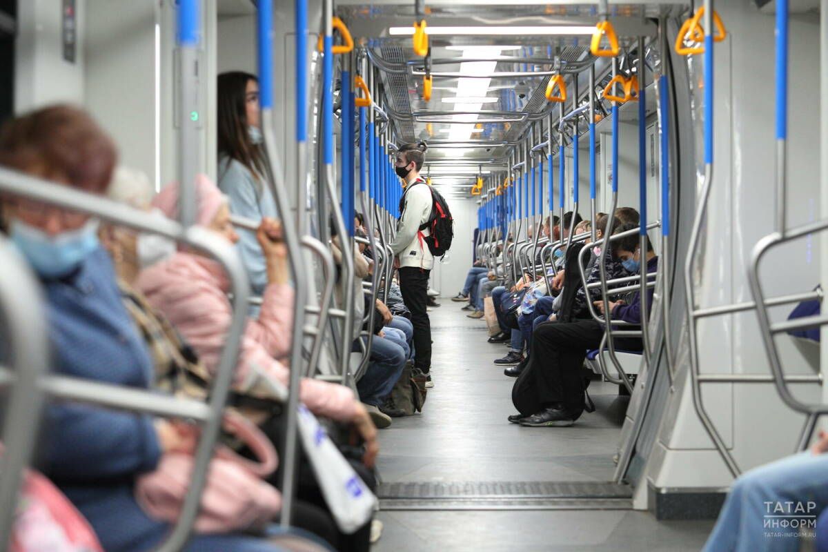 В казанском метро запретили попрошайничать, гадать и торговать: новые правила метрополитена
