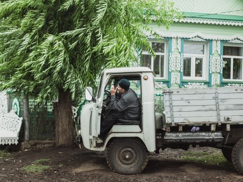 Деды Татарстана: с родных мест - никуда!