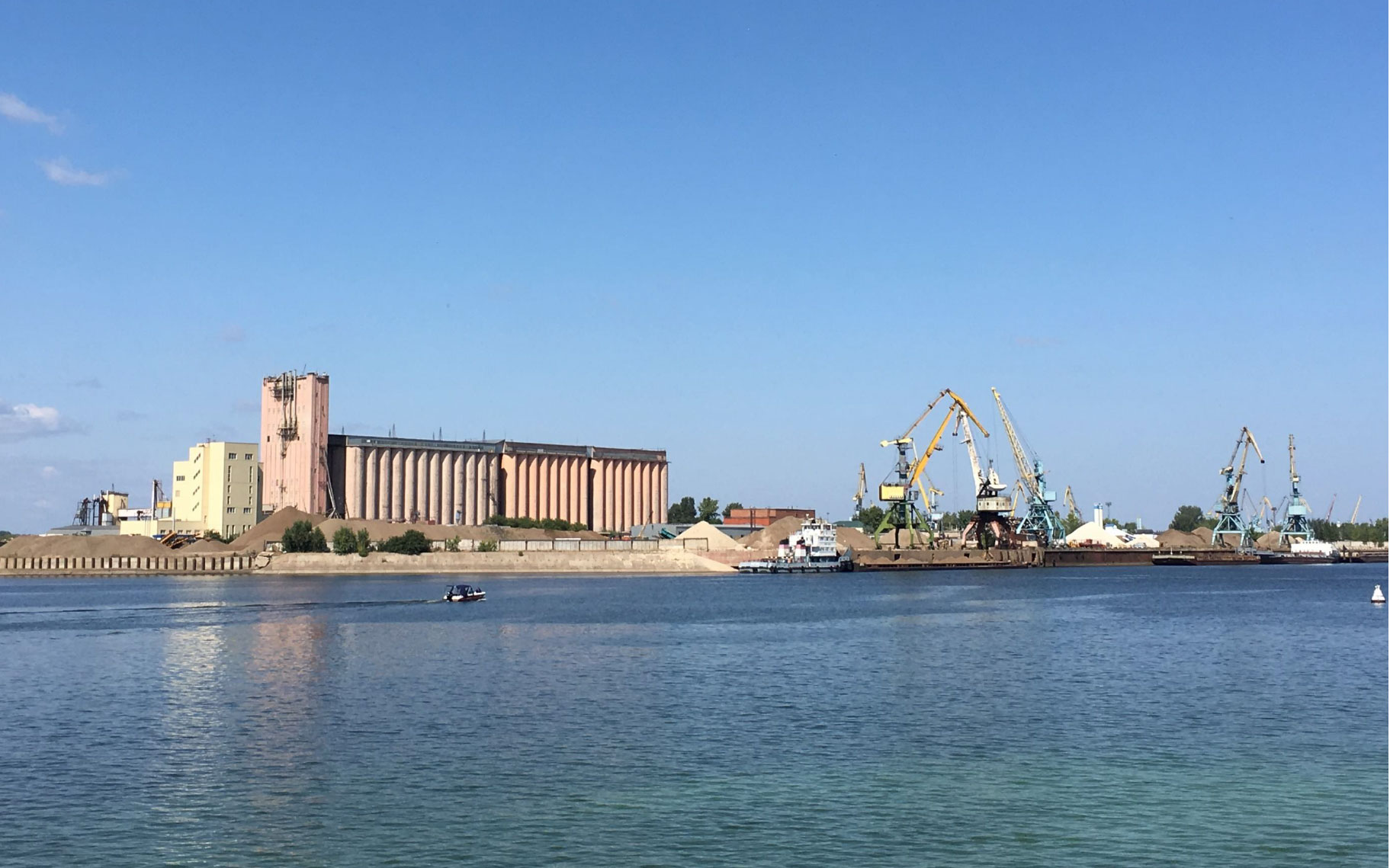 Речной порт Казани: как из унылой промзоны сделать Абу-Даби