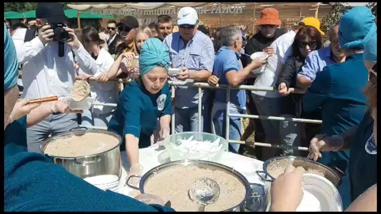 В Кукморском районе установили новый рекорд по изготовлению обрядовой каши