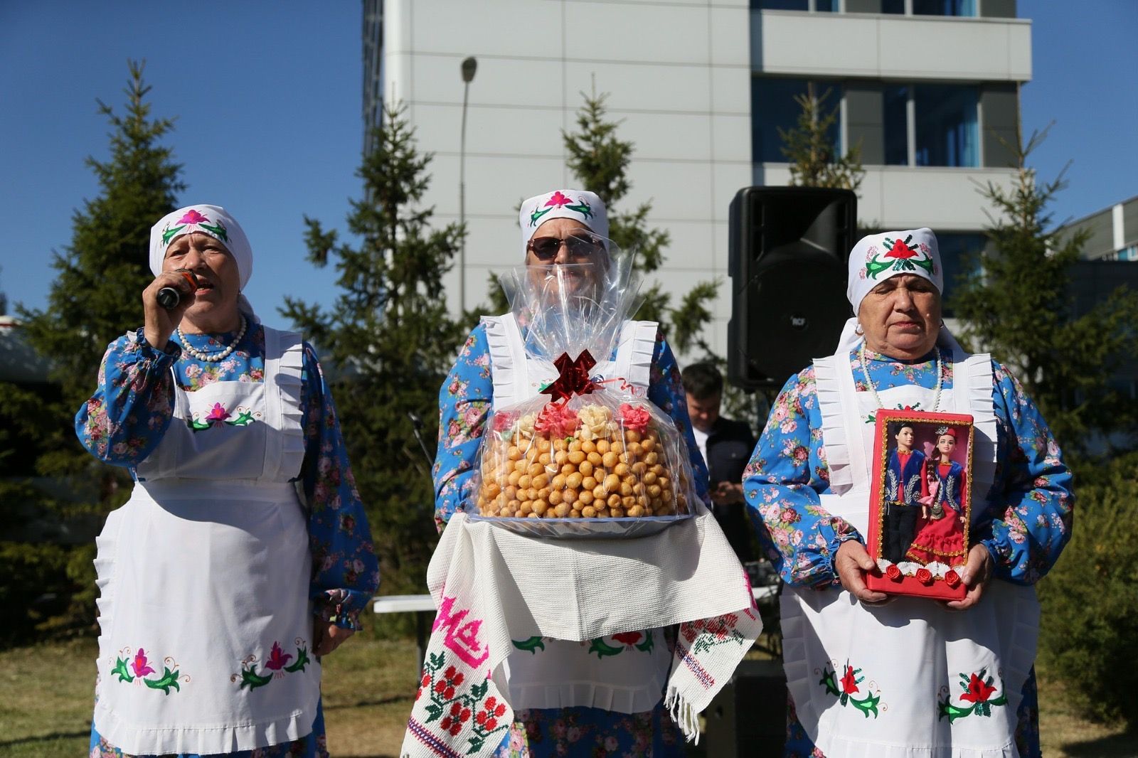 Сегодня состоялся праздничный концерт, на котором выступили лучшие ансамбли Татарстана