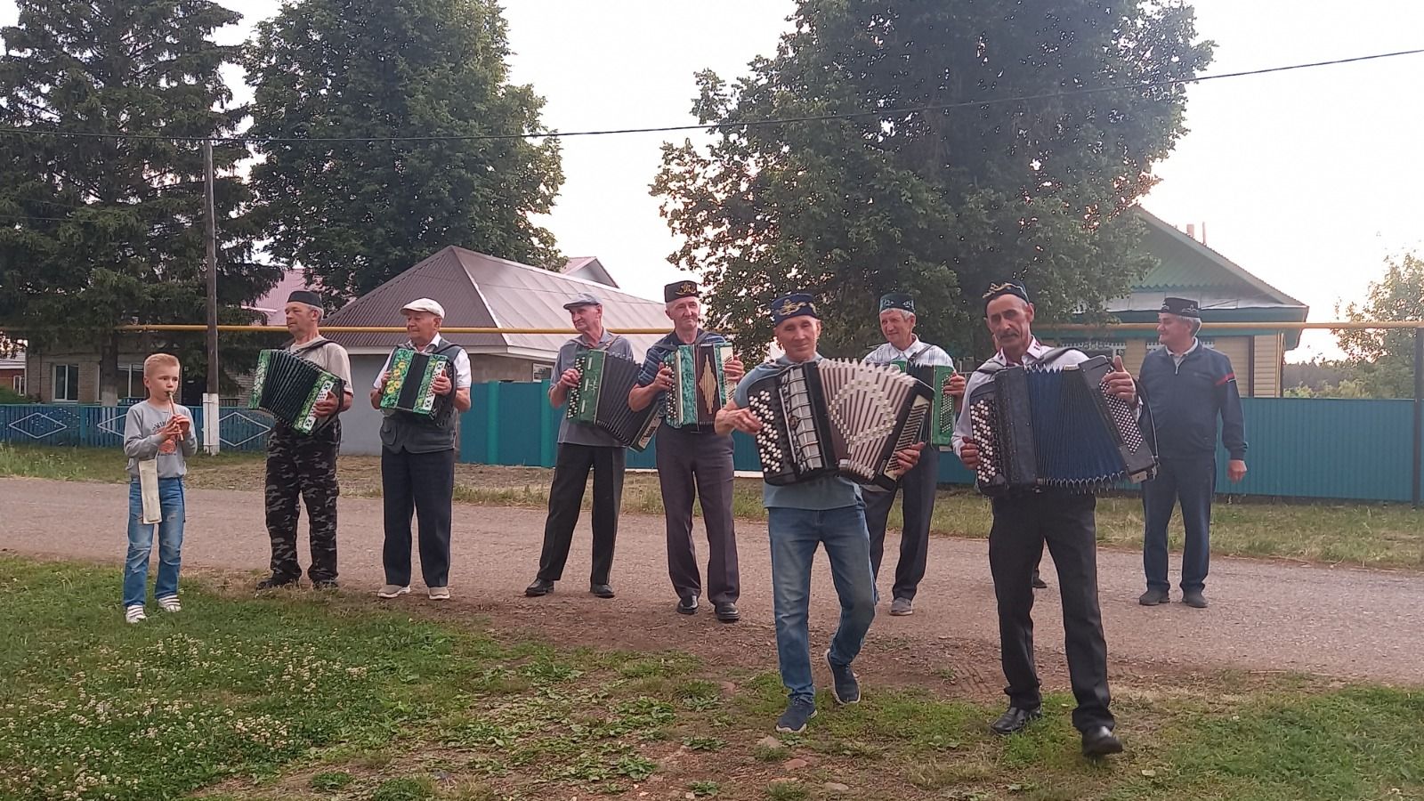 Онытылмаслык җәйге кичләр...