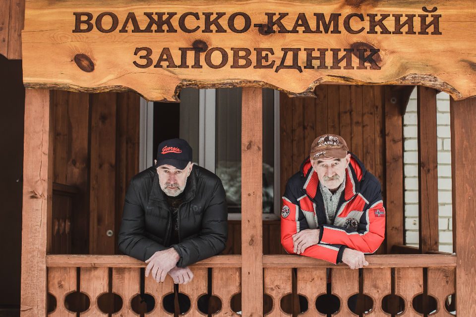 1-2
