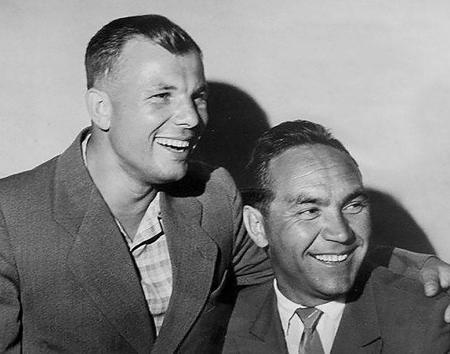 Georgij-Mosolov-i-YUrij-Gagarin.-1-600x471