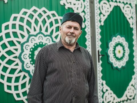 Татарстан бабайлары: туган җирдән китү юк!