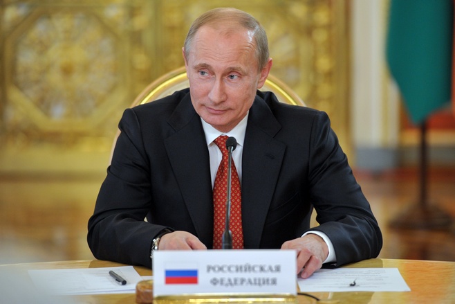 Владимир Путин поздравил женщин с 8 Марта стихами