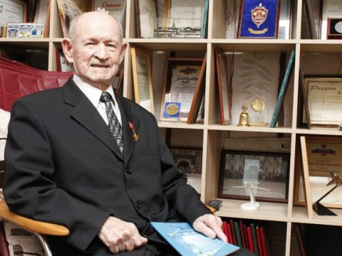 Җиде кат йозак астындагы конструктор