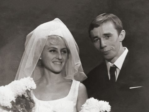 Комсомольская свадьба: тили-тили тесто – жених и невеста…