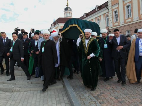 Казан ханлыгының беренче ханы кем булган