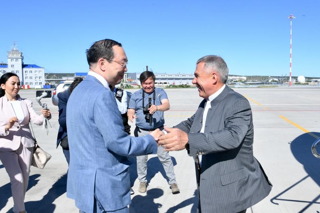 Президент Республики Татарстан Рустам Минниханов прибыл с рабочим визитом в Республику Саха (Якутия)